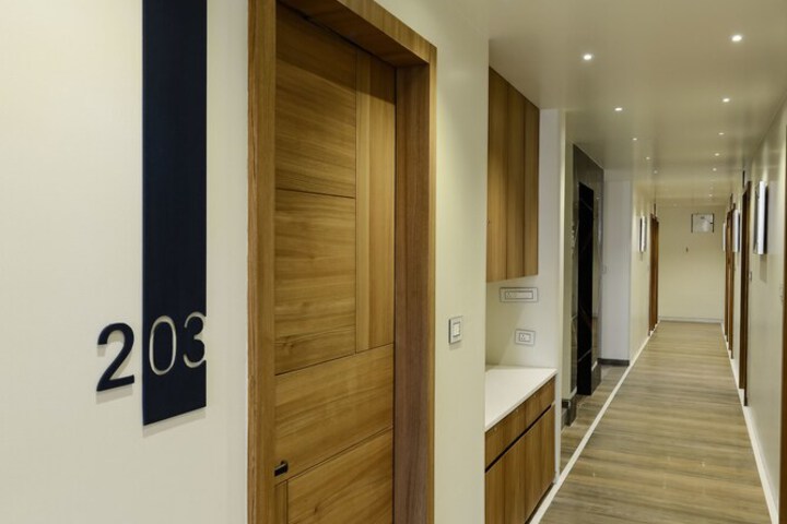 Ballroom/Hall 75 of 85