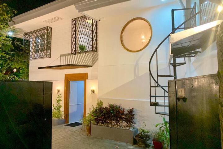 Courtyard Hotel