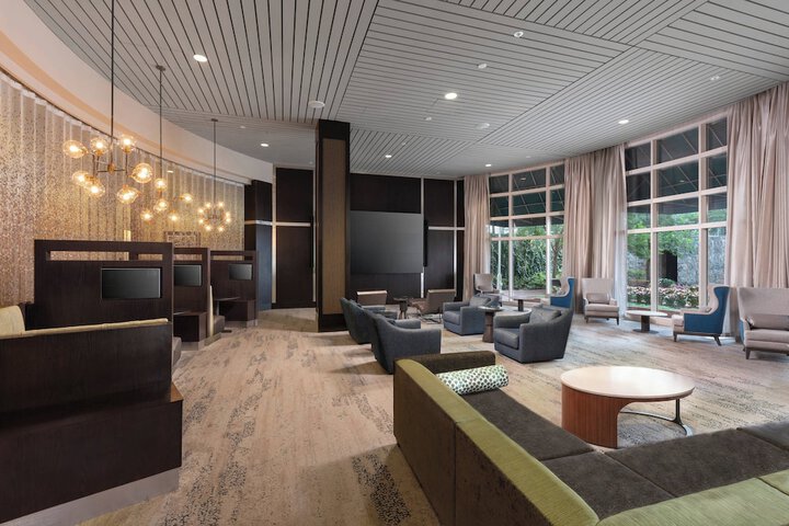 Lobby lounge