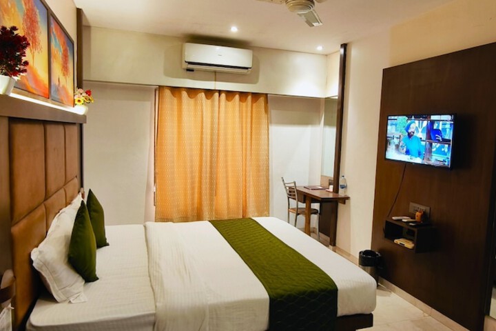 Room 10 of 41