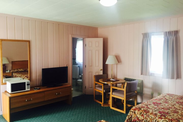 Room 10 of 29