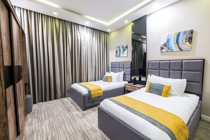 Room 19 of 48