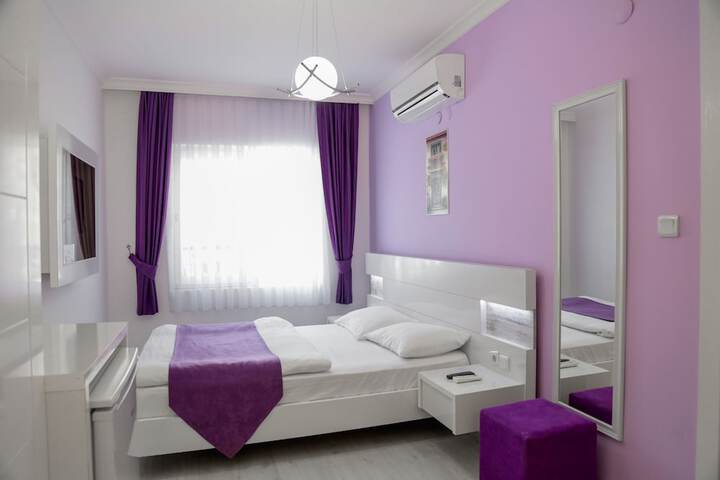 Room 12 of 73
