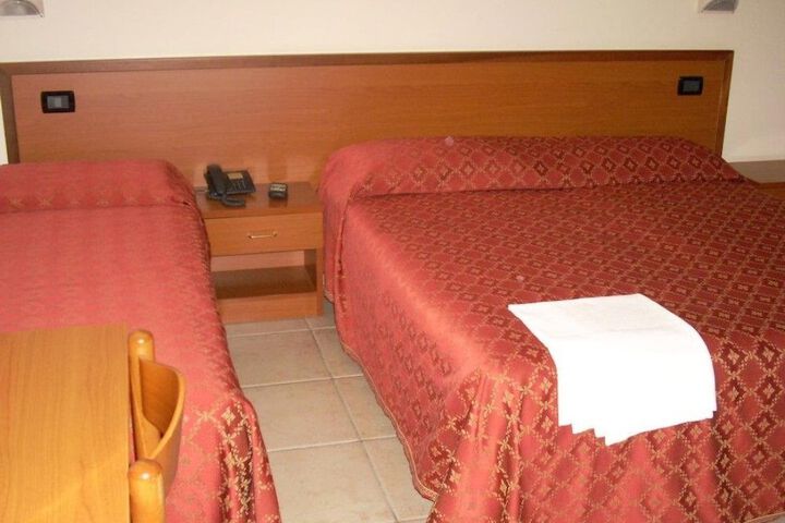Room 13 of 45