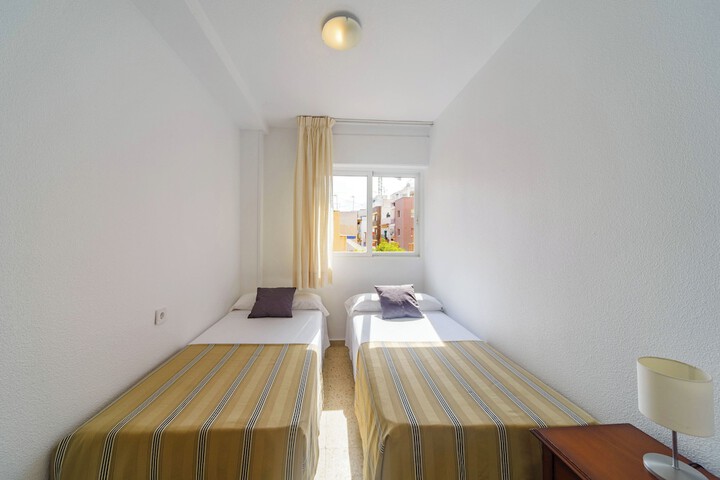 Room 8 of 50