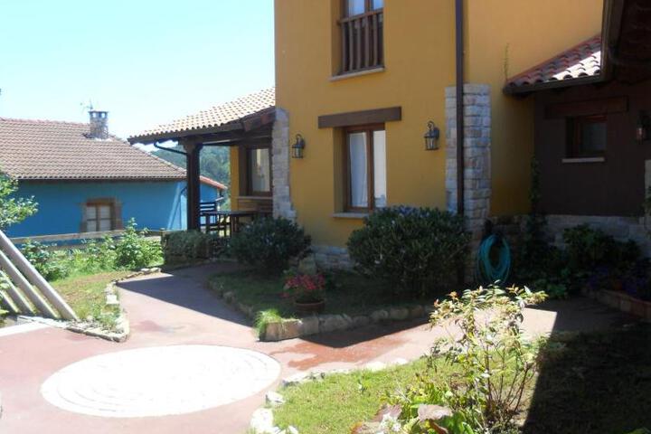 Apartamentos La Calvera