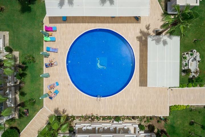 Pool 26 of 48