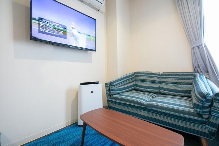 Room 7 of 29