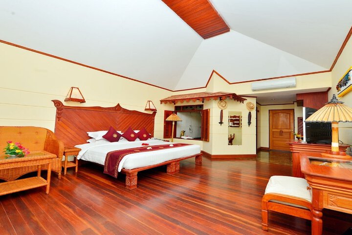Room 32 of 87