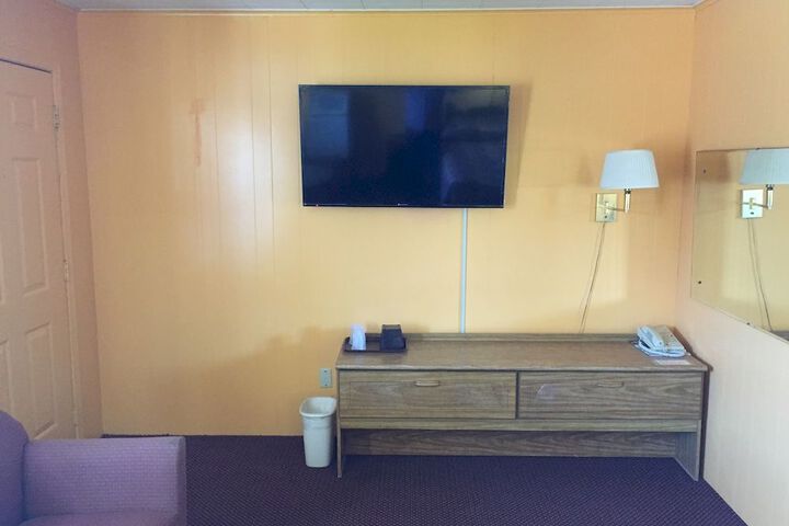 Room 26 of 29