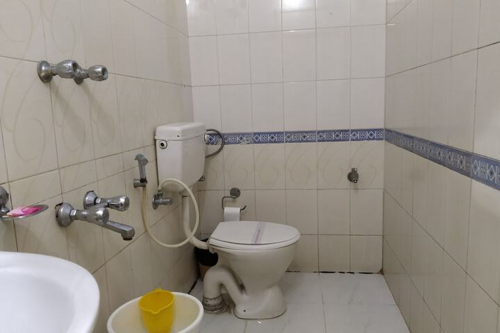 Room 32 of 55