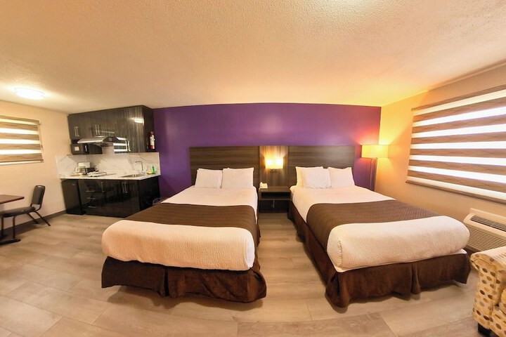 Room 11 of 39