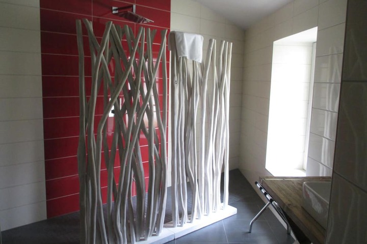 Room 34 of 53