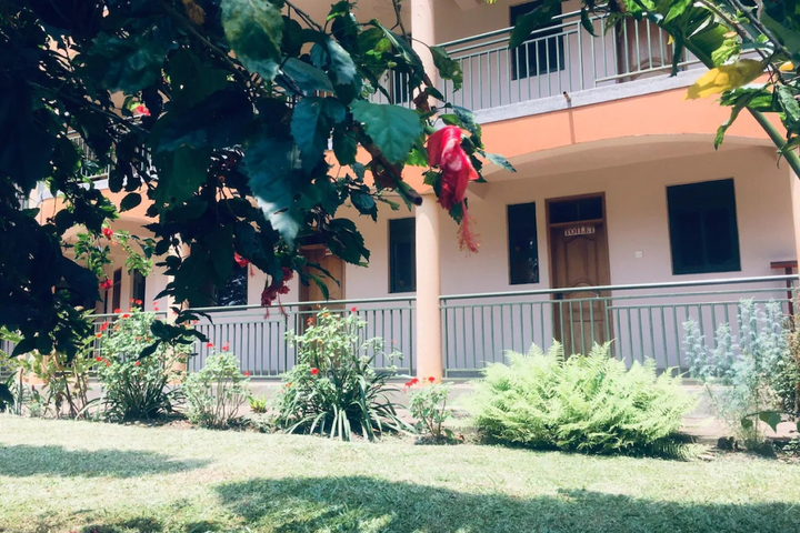 NABINONYA RESORT BEACH HOTEL