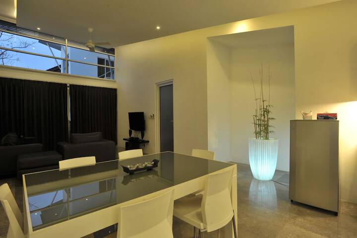 Room 40 of 87