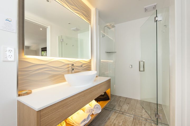 Room 35 of 63