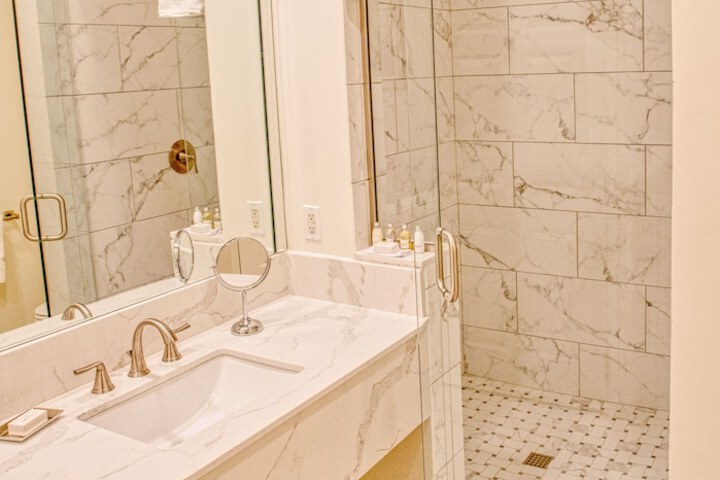 Bathroom shower