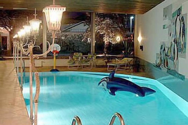 Pool 31 of 53