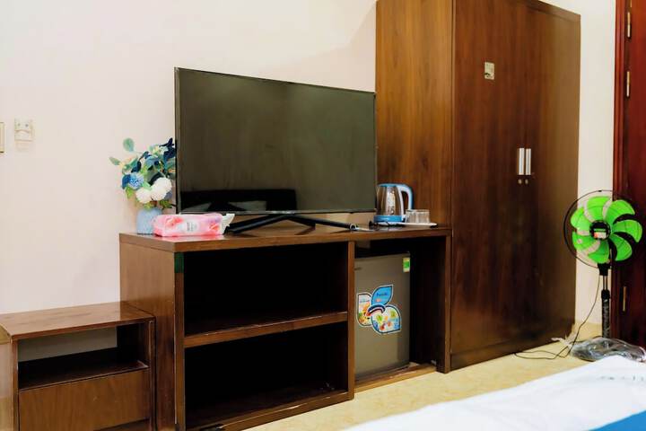 Room 25 of 42