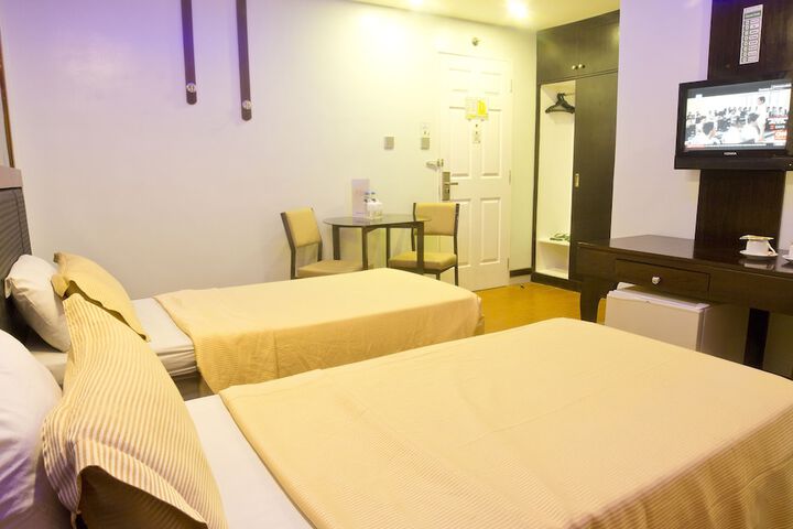Room 20 of 40