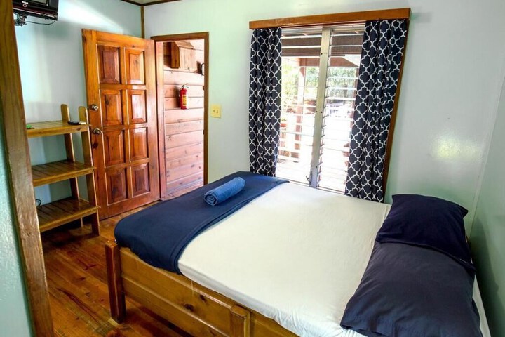 Room 8 of 52
