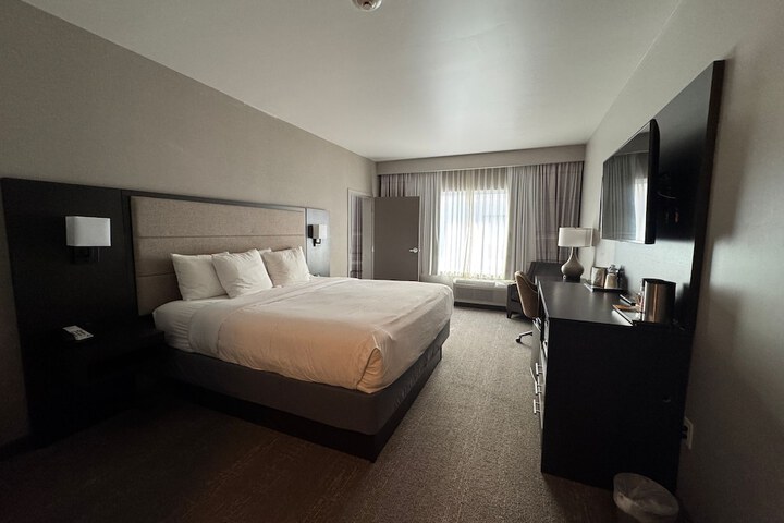Room 10 of 22