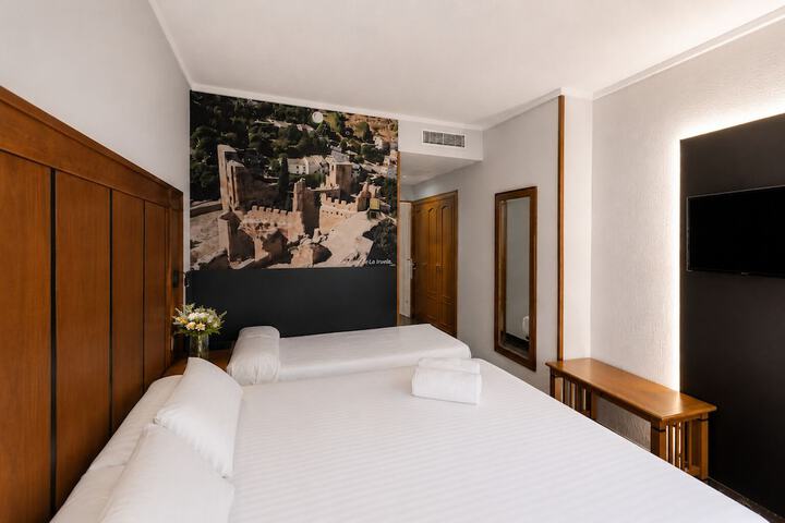 Room 8 of 47