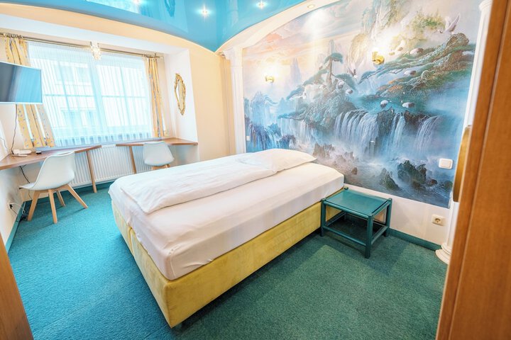 Room 9 of 57