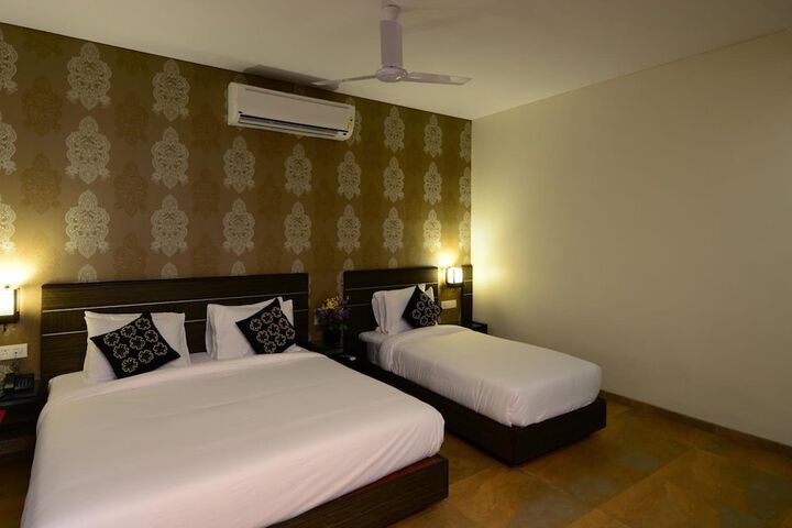 Room 13 of 45