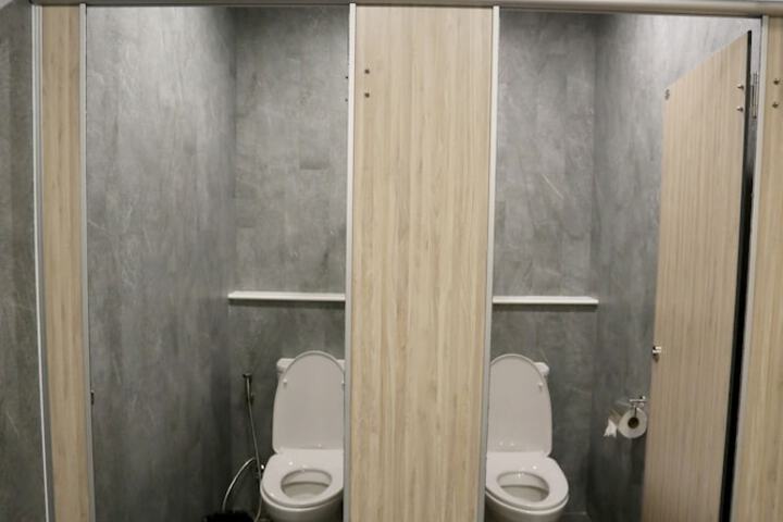 Room 63 of 112