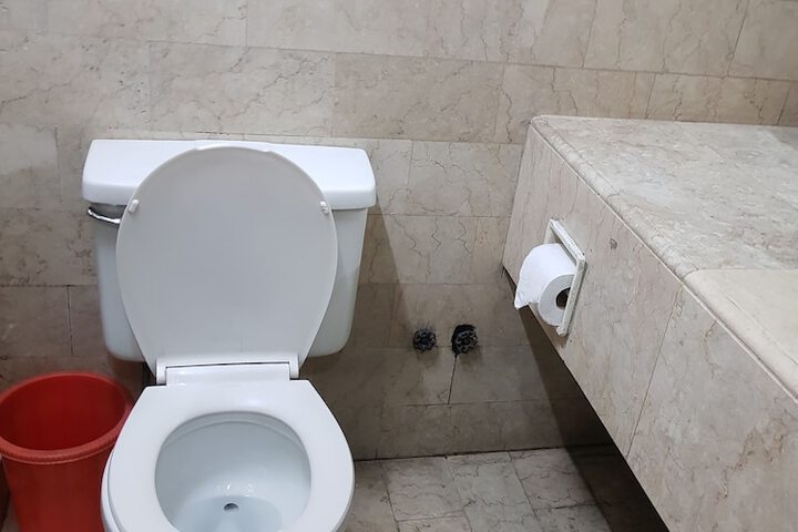 Clean Restrooms
