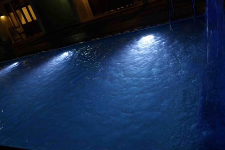 Pool 36 of 60