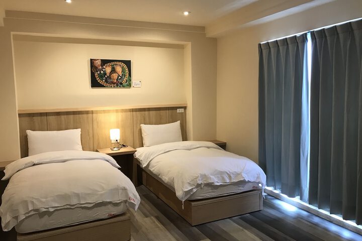 Room 11 of 51