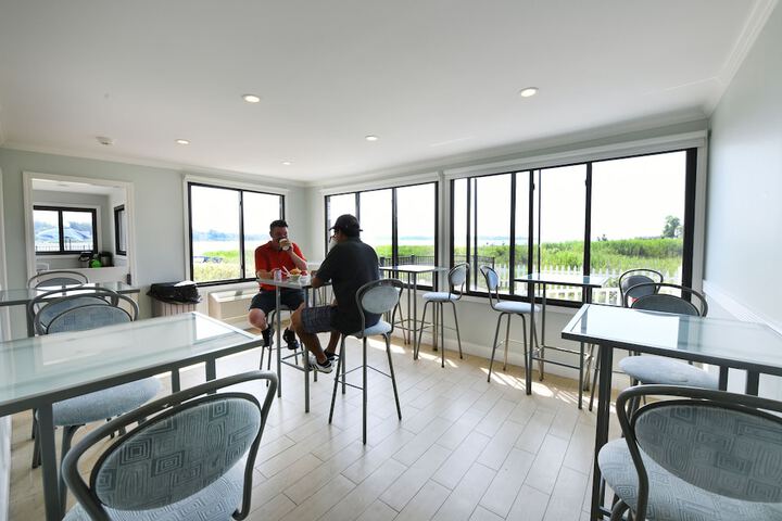 Business Center 92 of 168