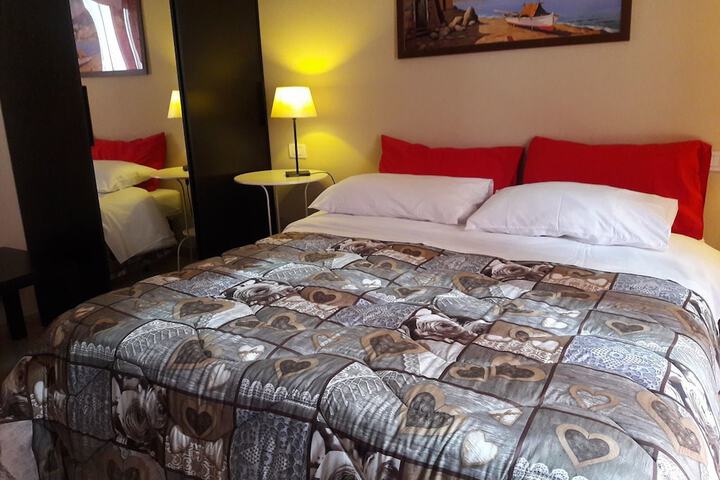 Room 3 of 63