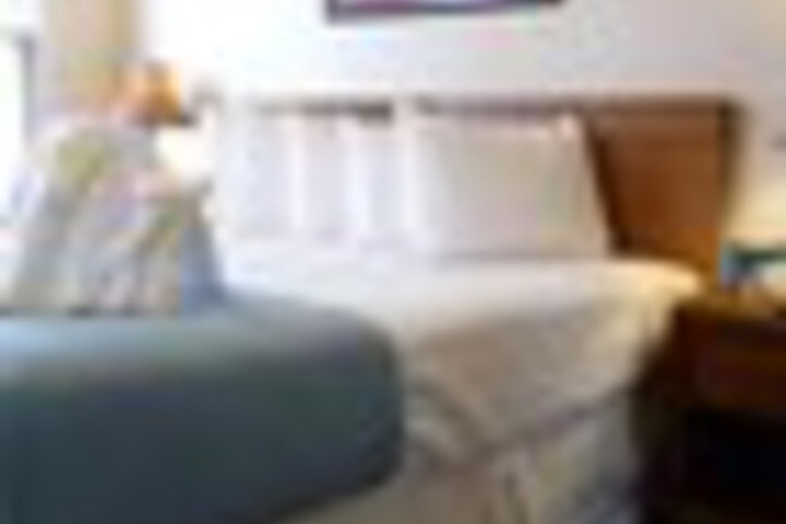 Room 20 of 102