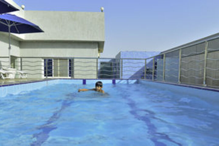 Pool 36 of 51
