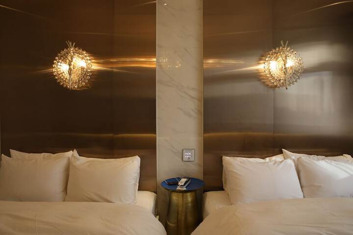 Room 20 of 61