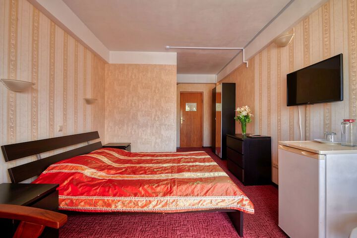 Room 10 of 56