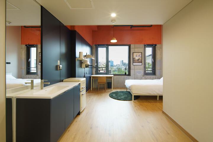 Room 40 of 111