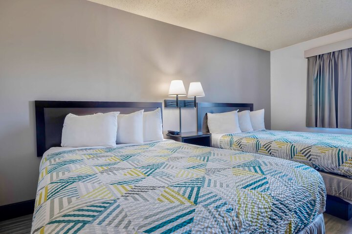 2 Double Beds (2 of 8)
