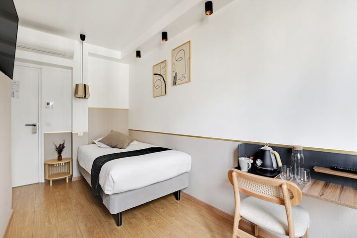 Room 15 of 31
