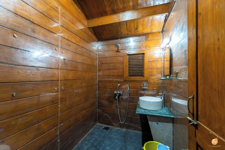 Room 12 of 53