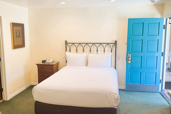 Room 34 of 81