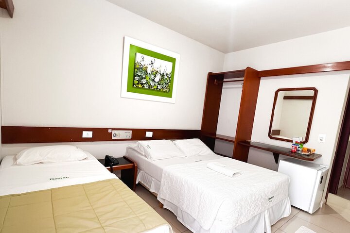 Room 8 of 26