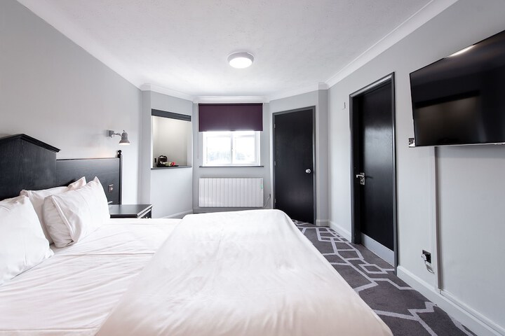 Room 15 of 61