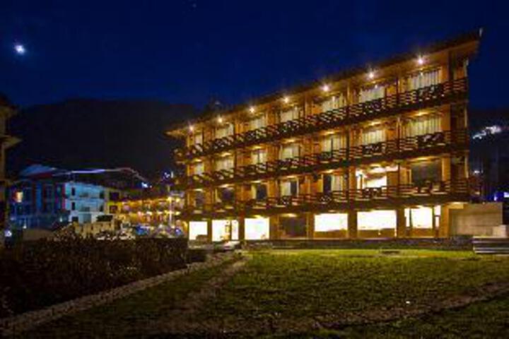 Hotel 9 of 18