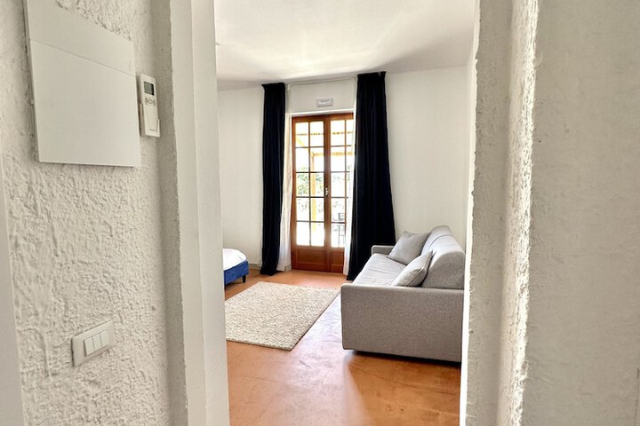 Room 20 of 74