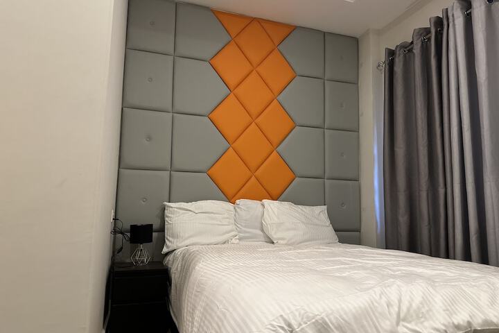 Room 2 of 23