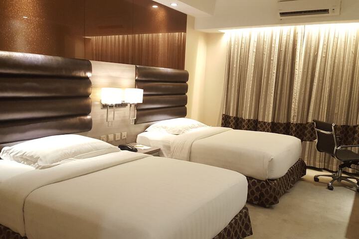 Room 17 of 139